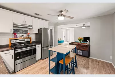 6385 31st Street North, Saint Petersburg, FL 33702 - Photo 13