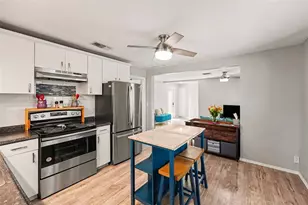 6385 31st St N, Saint Petersburg, FL 33702 - Photo 13