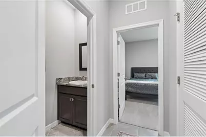 9845 Shoreline View Way, Wesley Chapel, FL 33545 - Photo 33