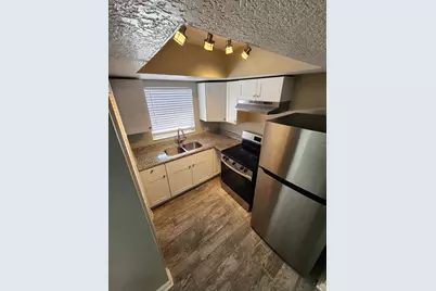 705 1st Street #2, Indian Rocks Beach, FL 33785 - Photo 3