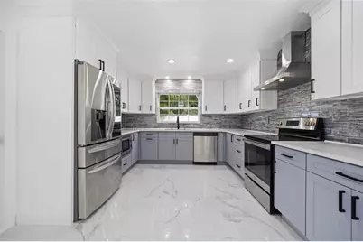 1817 Oregon Avenue NE, Saint Petersburg, FL 33703 - Photo 11