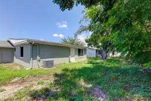 7144 Fairfax Dr, Port Richey, FL 34668 - Photo 45
