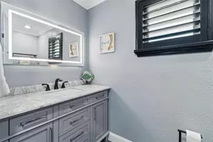 10127 Paradise Blvd, Treasure Island, FL 33706 - Photo 33