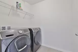 5461 Magdalene Wy, Zephyrhills, FL 33541 - Photo 39