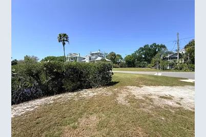 231 Lagoon Drive, Palm Harbor, FL 34683 - Photo 13