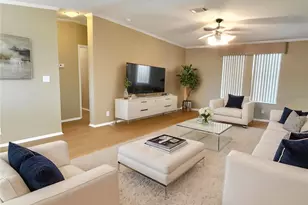 6817 Mt Pleasant Rd NE, Saint Petersburg, FL 33702 - Photo 3