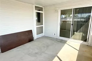 6817 Mt Pleasant Rd NE, Saint Petersburg, FL 33702 - Photo 15