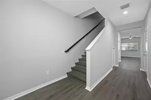 2117 Sebring Pl, Clearwater, FL 33760 - Photo 3