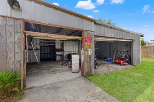 11119 Mahin Ln, Riverview, FL 33578 - Photo 15