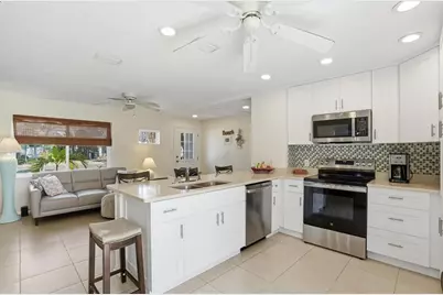 221 41st Avenue, Saint Pete Beach, FL 33706 - Photo 3