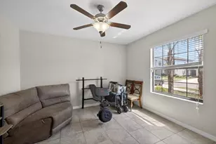 14825 Crescent Rock Dr, Wimauma, FL 33598 - Photo 13