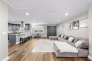 3301 W Ballast Point Blvd, Tampa, FL 33611 - Photo 13