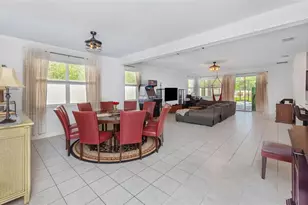 3912 Reflection Dock Dr, Seffner, FL 33584 - Photo 9