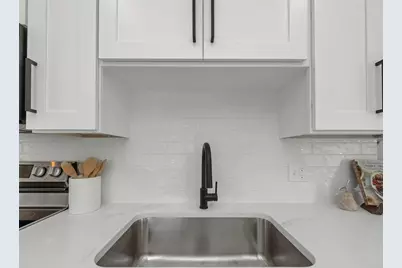 5744 17th Avenue N, Saint Petersburg, FL 33710 - Photo 9