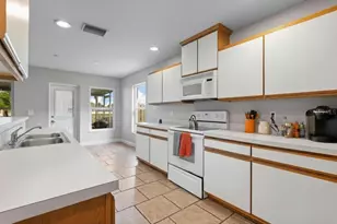 4234 Donnington Dr, Parrish, FL 34219 - Photo 9