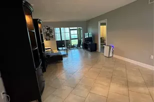 109 Pine Ct, Oldsmar, FL 34677 - Photo 9