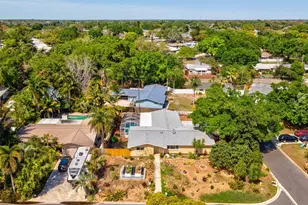 2086 Lakewood Dr, Clearwater, FL 33763 - Photo 19