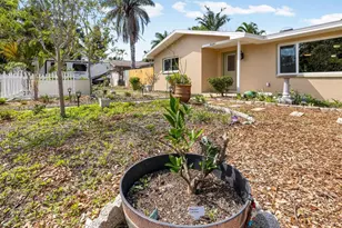 2086 Lakewood Dr, Clearwater, FL 33763 - Photo 23