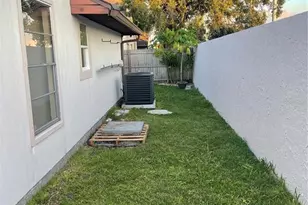 10813 Venice Cir, Tampa, FL 33635 - Photo 25