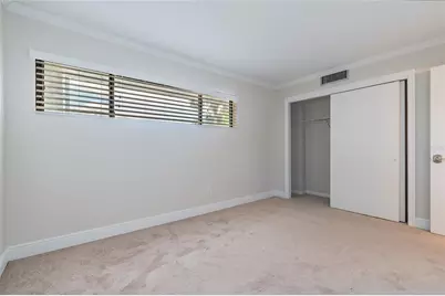 13618 Greenfield #305, Tampa, FL 33618 - Photo 27