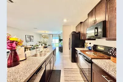 7309 Canterbury Bells Court, Tampa, FL 33619 - Photo 13