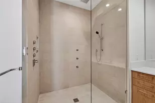 275 1st Ave S, Saint Petersburg, FL 33701 - Photo 39