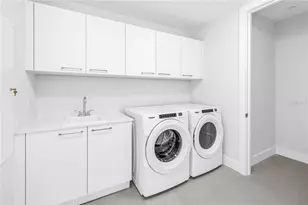 275 1st Ave S, Saint Petersburg, FL 33701 - Photo 19