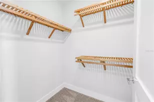 275 1st Ave S, Saint Petersburg, FL 33701 - Photo 17