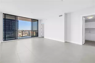 275 1st Ave S, Saint Petersburg, FL 33701 - Photo 9