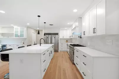 521 51st Avenue S, Saint Petersburg, FL 33705 - Photo 5