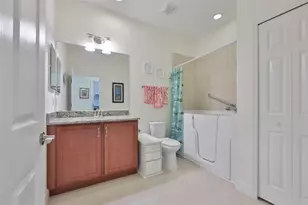 2423 Richmond Greens Ct, Sun City Center, FL 33573 - Photo 35