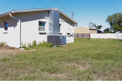1610 SE 2nd Street, Ruskin, FL 33570 - Photo 15
