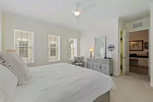 125 Commonwealth Ct N, Saint Petersburg, FL 33716 - Photo 23