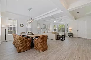 125 Commonwealth Ct N, Saint Petersburg, FL 33716 - Photo 11