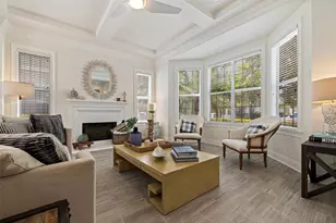 125 Commonwealth Ct N, Saint Petersburg, FL 33716 - Photo 5