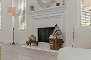 125 Commonwealth Ct N, Saint Petersburg, FL 33716 - Photo 9