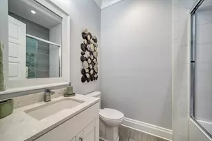 158 Brightwater Dr, Clearwater Beach, FL 33767 - Photo 37