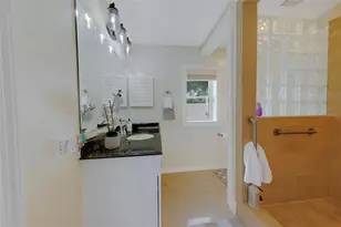 2017 Cove Dr, Largo, FL 33774 - Photo 27