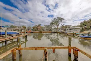 2017 Cove Dr, Largo, FL 33774 - Photo 39