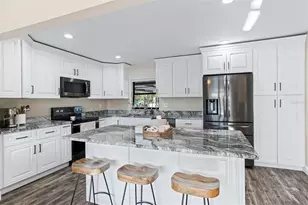 2700 49th Street N, Saint Petersburg, FL 33710 - Photo 15