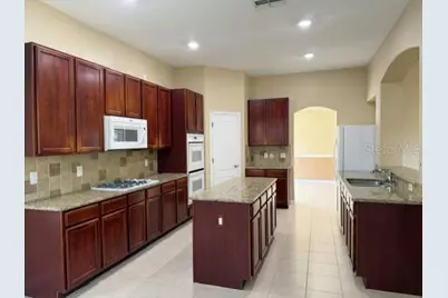 27152 Fordham Drive, Wesley Chapel, FL 33544 - Photo 5