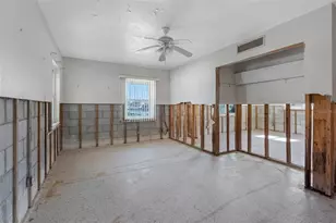 555 115th Ave, Treasure Island, FL 33706 - Photo 49