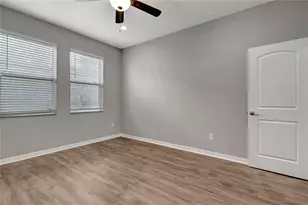 8406 Cherry Branch Dr, Ruskin, FL 33573 - Photo 15