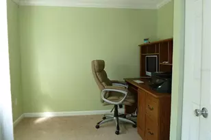 807 Jacaranda Dr, Oldsmar, FL 34677 - Photo 9