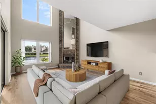 846 Glades Ct NE, Saint Petersburg, FL 33702 - Photo 31