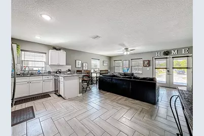 321 21st Street W, Palmetto, FL 34221 - Photo 9