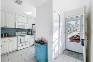 4833 Myrtle Oak Dr, New Port Richey, FL 34653 - Photo 5