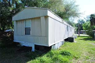 10409 Alafia St, Gibsonton, FL 33534 - Photo 13