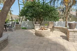 4605 Oak River Cir, Valrico, FL 33596 - Photo 7