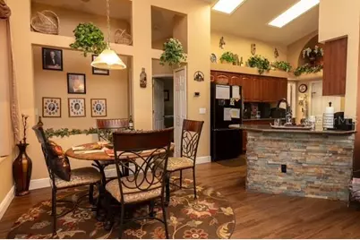4605 Oak River Circle, Valrico, FL 33596 - Photo 9